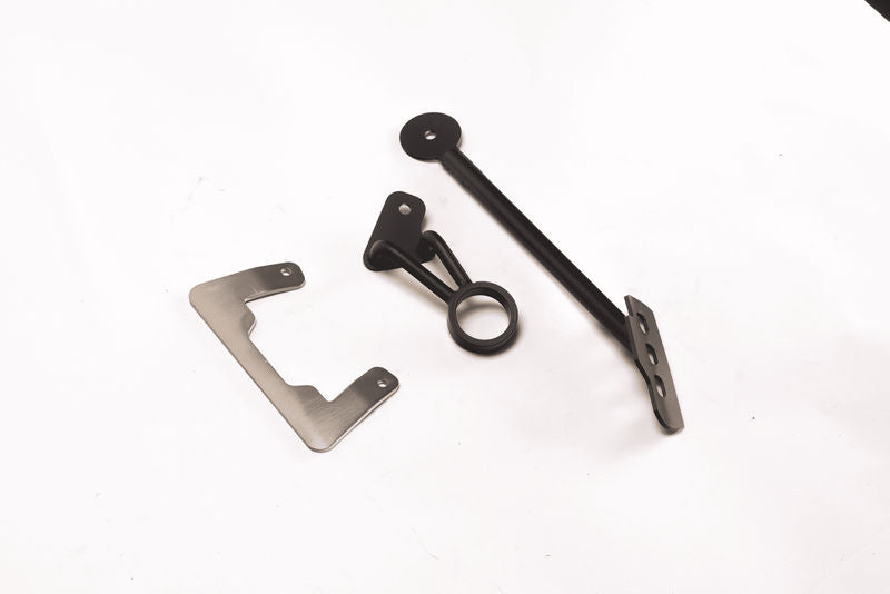 追加ブラケットセット（後部足置きなしで取り付けるための）