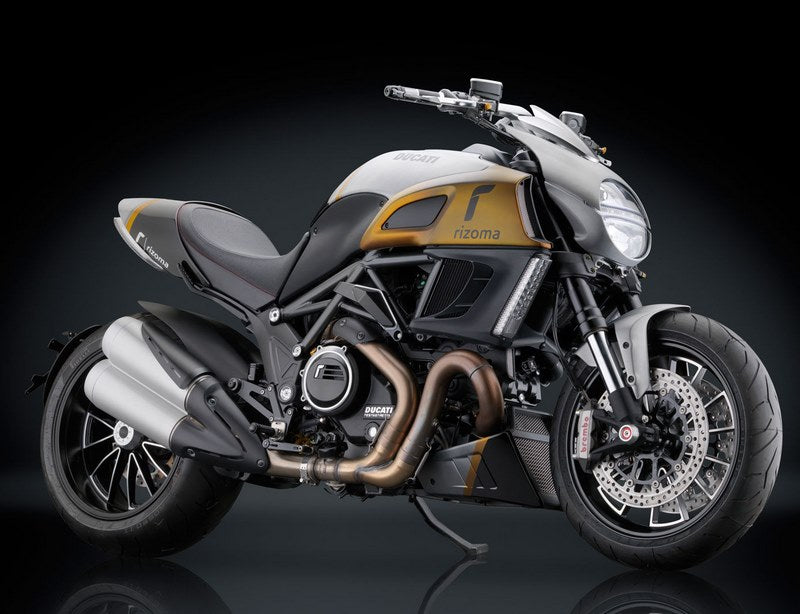 Rizoma Rear hub cover with protection