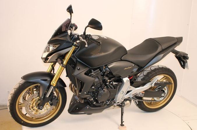 S2-Concept / S2コンセプト ノーズフェアリング HONDA Hornet 600 塗装済み 2011-13 ホワイト | 92H000
