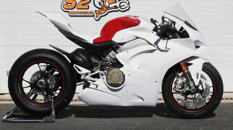 S2-Concept / S2コンセプト スクープ Racing DUCATI パニガーレ V4 | CADS2-D100