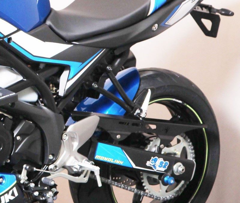 S2-Concept / S2コンセプト リア マッドガード GLADIUS ホワイト | S652