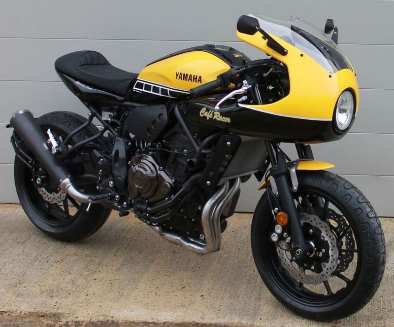 S2-Concept / S2コンセプト バックカバー (テールフェアリング) LEDライト付き XSR 700 Speed ブラック pure ブラック | Y737