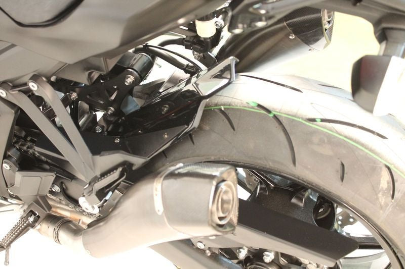 S2-Concept / S2コンセプト リア マッドガード Z1000 ホワイト パール stardust ホワイト | K1072