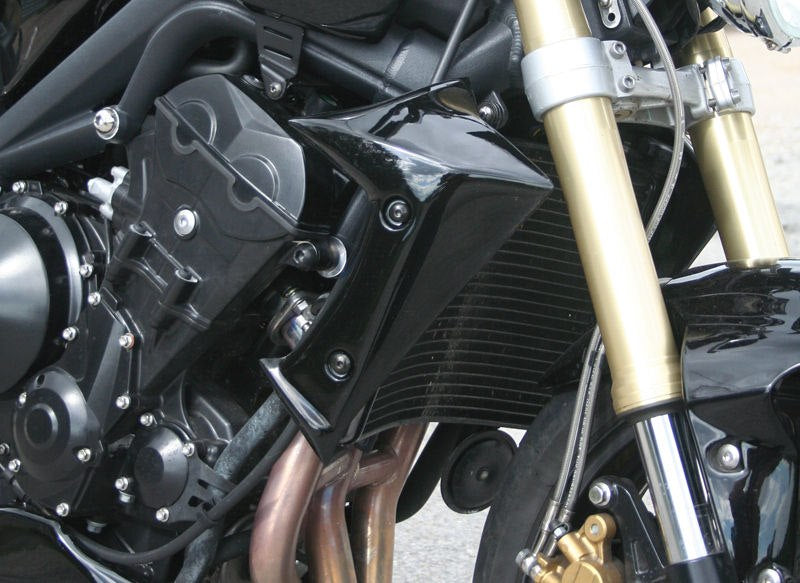 S2-Concept / S2コンセプト ラジエータースクープ STREET TRIPLE 塗装済み イエロー | T678