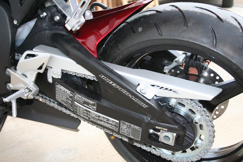 S2-Concept / S2コンセプト チェーンガード CBR1000RR | W13H4686