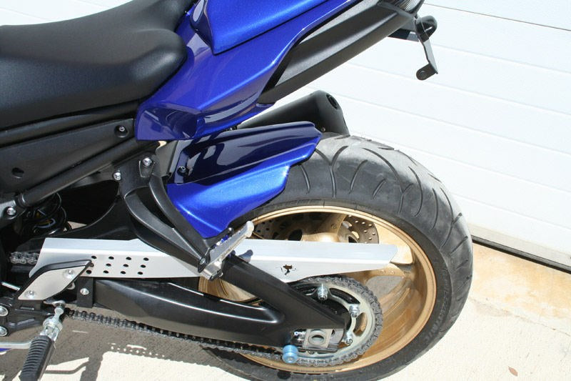 S2-Concept / S2コンセプト リア マッドガード Yamaha FZ8 2010-2015 and Fazer 800 2010 -> 2013 ホワイト | Y802
