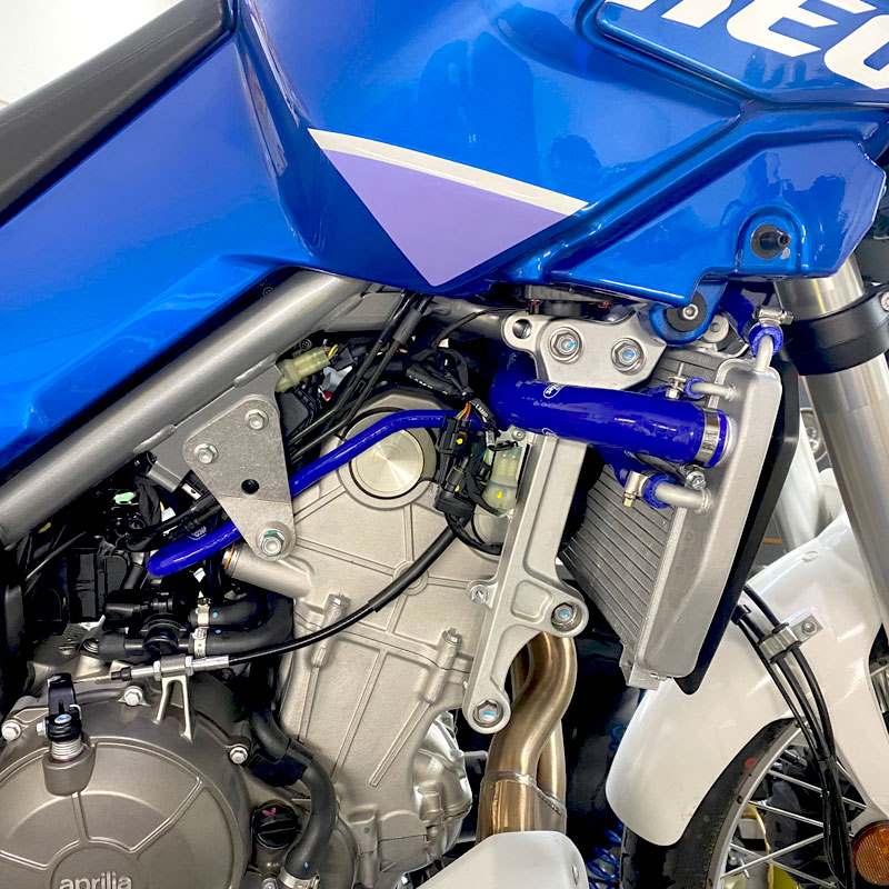 Samco Sport / サムコスポーツ シリコンラジエータークーラントホースキット Aprilia Tuareg 660 2022 - 2025 5 ピース | APR-18