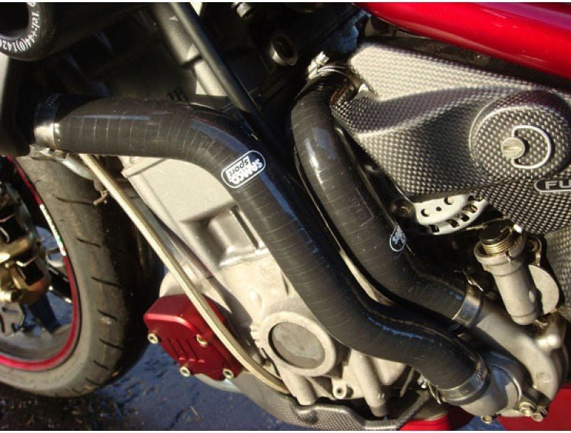 サムコスポーツ / Samco Sport Benelli TNT 899 / 1130 (All Years) 8 ピース シリコンラジエーター クーラントホースキット | BEN-1-BK