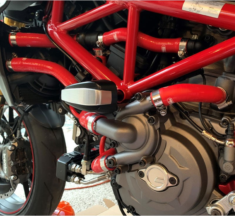 サムコスポーツ / Samco Sport Ducati Hypermotard 950 / 950 SP 2019-2020 8 ピース シリコンラジエーター クーラントホースキット | DUC-33-RD