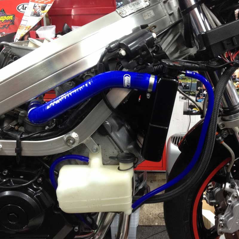 サムコスポーツ / Samco Sport Honda VFR 750 RC36 1994 -1997 7 ピース シリコンラジエーター クーラントホースキット | HON-92-BU