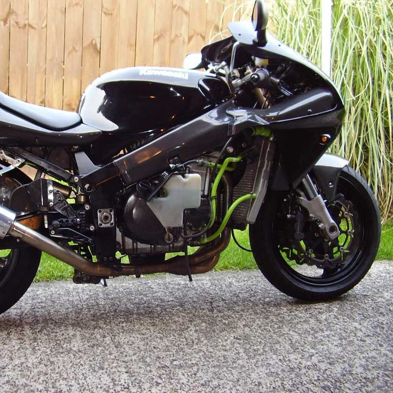 サムコスポーツ / Samco Sport Kawasaki ZX 7R 1996 - 2003 8 ピース シリコンラジエーター クーラントホースキット | KAW-2-GN