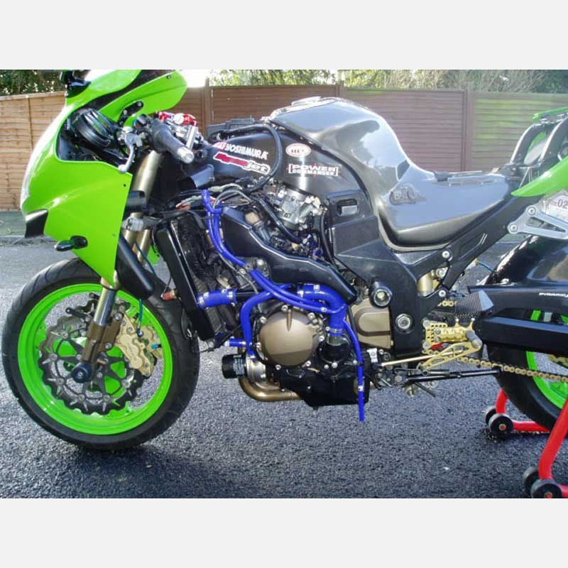 サムコスポーツ / Samco Sport Kawasaki ZX 12R (A1 / A2 / B1 / B2 / B4) 2000 - 2006 9 ピース シリコンラジエーター クーラントホースキット | KAW-6-BU