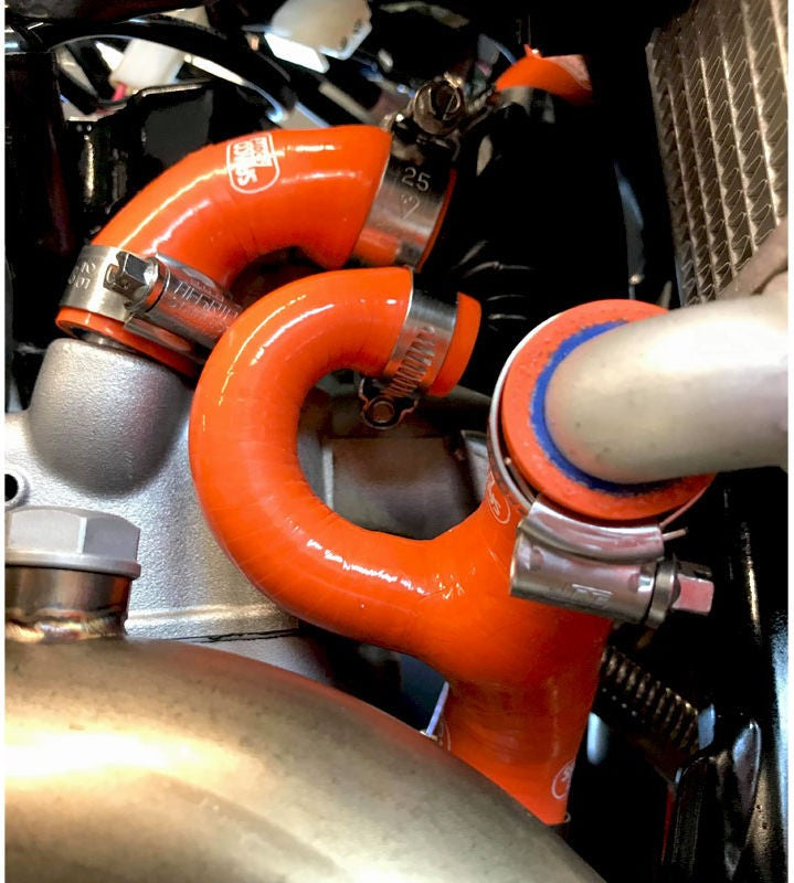 サムコスポーツ / Samco Sport KTM 450 EXC-F 2020 - 2021 4 ピース OEM リプレイスメント シリコンラジエーター クーラントホースキット | KTM-117-OR