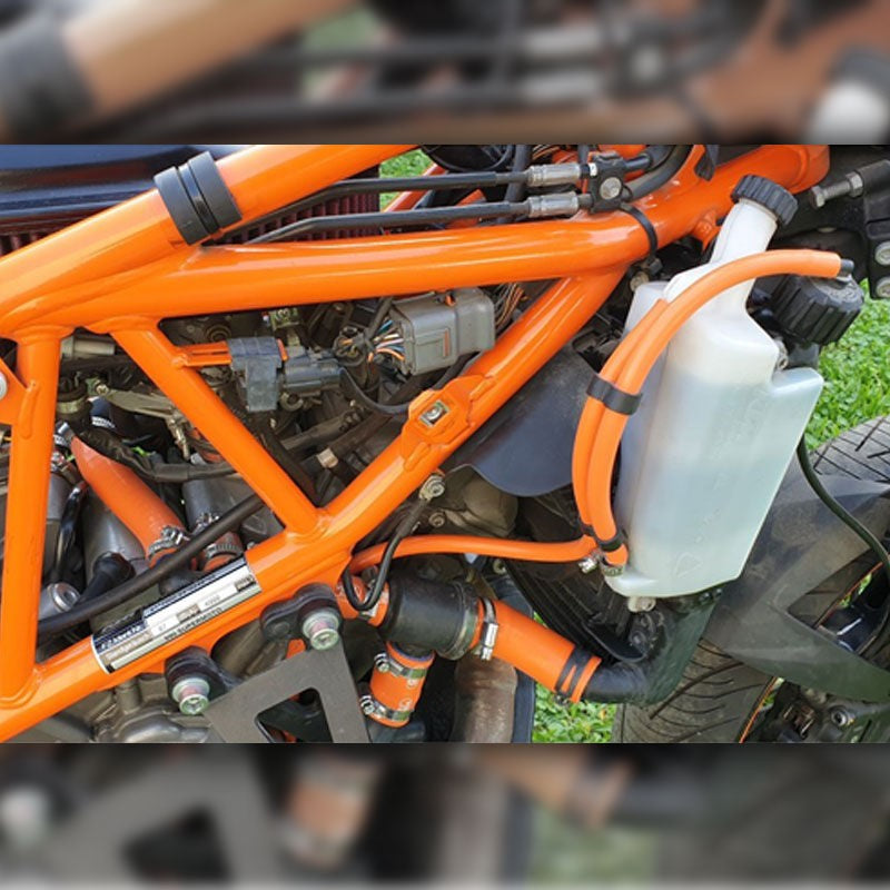 サムコスポーツ / Samco Sport KTM 990 Supermoto 2008 - 2013 9 ピース シリコンラジエーター クーラントホースキット | KTM-126-OR