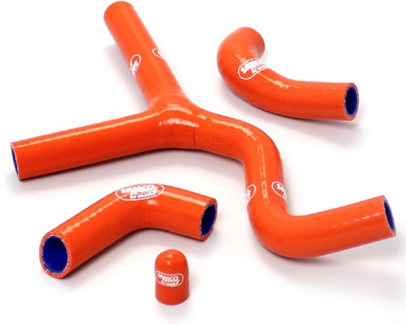 サムコスポーツ / Samco Sport KTM 400 EXC 2000 - 2002 4 ピース サーモスタットバイパス シリコンラジエーター クーラントホースキット | KTM-46-OR