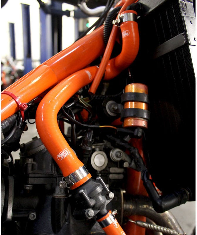 サムコスポーツ / Samco Sport KTM 625 SMC 2003 - 2007 8 ピース シリコンラジエーター クーラントホースキット | KTM-5-OR