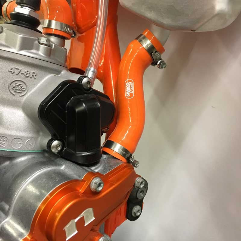サムコスポーツ / Samco Sport Gas Gas MC 85 2021 2 ピース シリコンラジエーター クーラントホースキット | KTM-97-OR