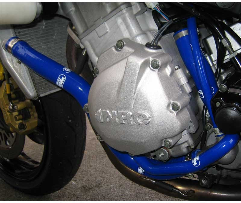 サムコスポーツ / Samco Sport Suzuki GSX-R 600 K4 / K5 JS1GN7CA 2004 - 2005 9 ピース シリコンラジエーター クーラントホースキット | SUZ-8-BU