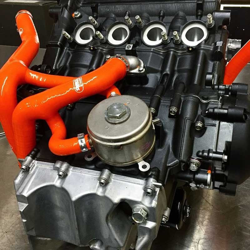 サムコスポーツ / Samco Sport Yamaha YZF R6 2006 - 2021 6 ピース Race Design シリコンラジエーター クーラントホースキット | YAM-58-OR
