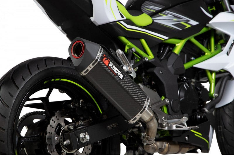 Scorpion / スコーピオンマフラー Serket Parallel スリップオン カーボン スリーブ (非EU認証) | RKA125CEO