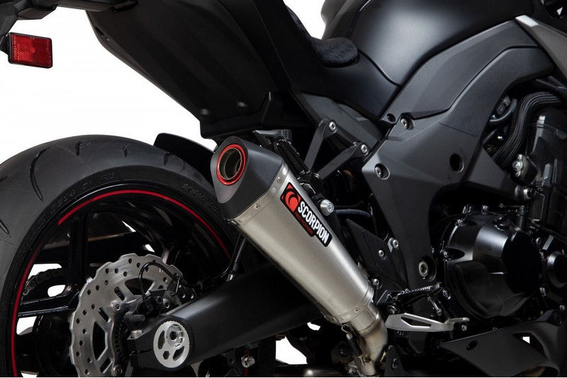 Scorpion / スコーピオンマフラー Serket Taper スリップオン (ペア) ステンレス スリーブ ブラッシュ仕上げ (非EU認証) | RKA131SEO