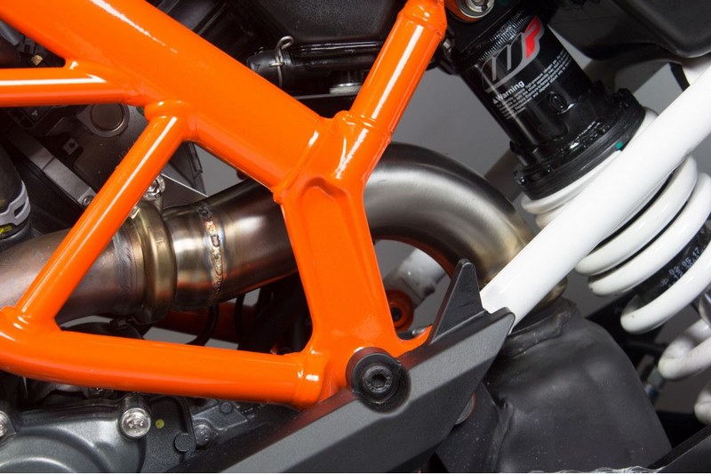 Scorpion / スコーピオンエキゾースト 触媒リムーバルパイプ Fits With O.E or Scorpion Serket Taper Silencer KTM Duke 390 17-C | RKT83CR