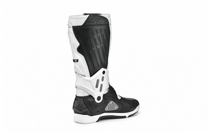 Sidi / シディ Crossair ブラック-ホワイト オフロードブーツ | 52391-104