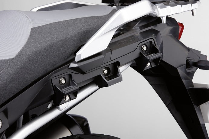 Suzuki / スズキ サイドケース ブラケット セット dl650 | 93700-31820-000