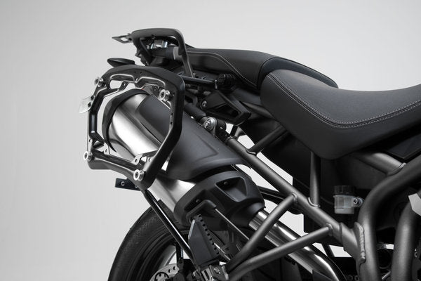 SW-MOTECH / SWモテック アドベンチャーセット ラゲッジ－シルバー－Triumph Tiger 800 Modelle (10-). | ADV.11.748.75001/S
