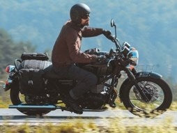 SW-MOTECH / SWモテック 「レジェンドギア」 サドルバッグ セット - 左 LS2 (13.5 l) / 右 LS1 (9.8 l) サドルストラップSLS付き | BC.HTA.00.403.20300