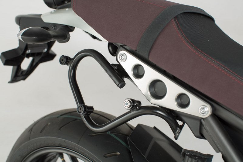 SW-MOTECH / SWモテック Legend Gear（レジェンドギア） サイドバッグセット - ブラックEdition Yamaha XSR 900 (16-) | BC.HTA.06.599.20100