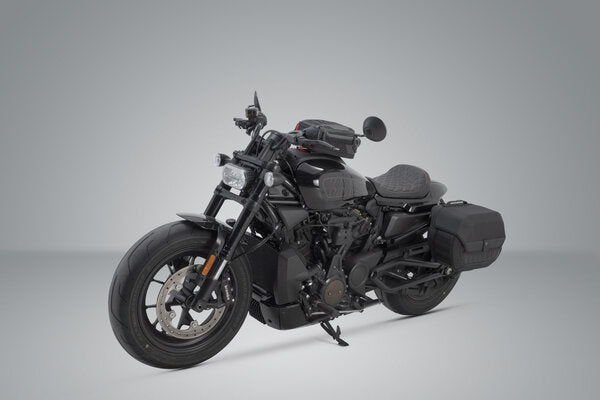 SW-MOTECH / SWモテック Legend Gear side bag system LH1. Harley-Davidson Sportster S (21-). | BC.HTA.18.682.21300