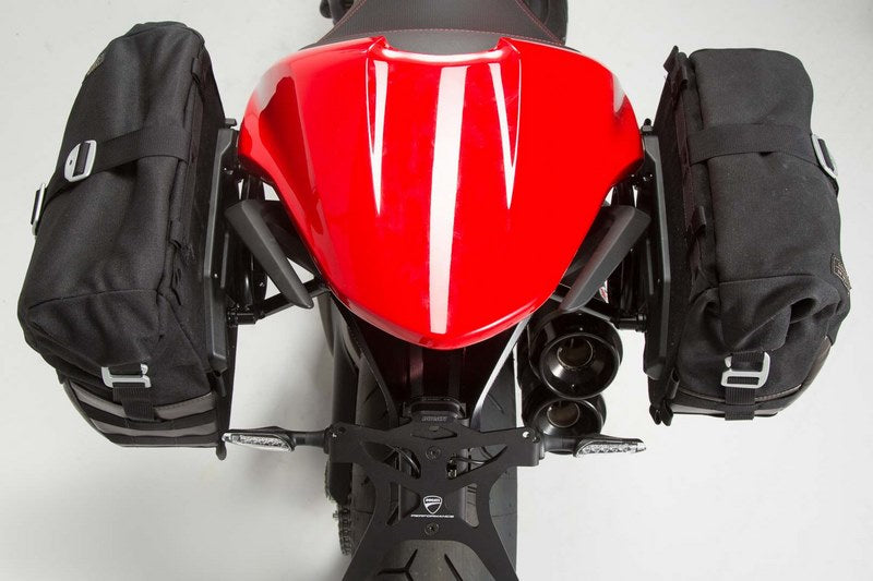 SW-MOTECH / SWモテック Legend Gear（レジェンドギア） サイドバッグセット - ブラックEdition Ducati Monster 797 (16-) | BC.HTA.22.886.20100