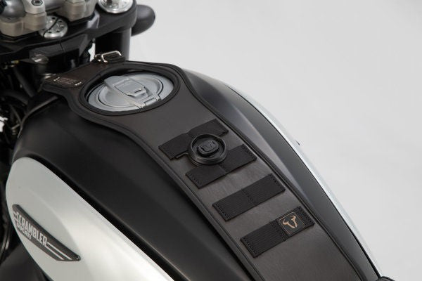 SW-MOTECH / SWモテック Legend Gear (レジェンドギア) タンクストラップセット Scrambler モデル (14) LA1 アクセサリーバッグ付 | BC.TRS.22.577.50100