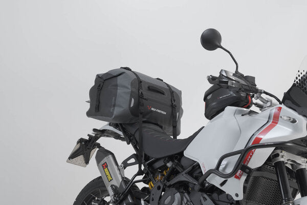 SW MOTECH / SWモテック Drybag 350 テールバッグ 35 l. グレー/ブラック 防水 | BC.WPB.00.001.20000