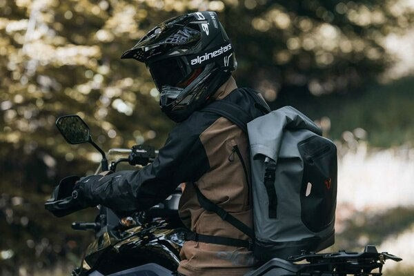 SWモテック / SW-Motech Drybag ドライバッグ  300 バックパック 30L. グレー/ブラック 防水 | BC.WPB.00.011.20000