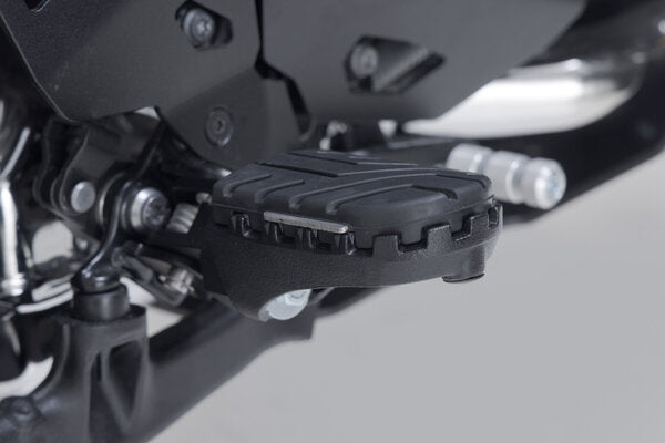 SW MOTECH / SWモテック ION フットレストキット ブラック Honda XL650V / XL700V  Moto Mori. X Cape. | FRS.01.011.10101/B