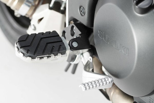 SW-MOTECH / SWモテック ION フットレストキット シルバー Aprilia BMW Suzuki モデル | FRS.05.011.10002/S