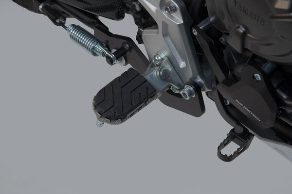 SW MOTECH / SWモテック ION フットレストキット シルバー Yamaha Tenere テネレ 700 models (19-). | FRS.06.011.10201/S