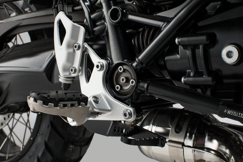 SW-MOTECH / SWモテック フットレストキット BMW R nineT スクランブラー (16-). | FRS.07.011.10800/S