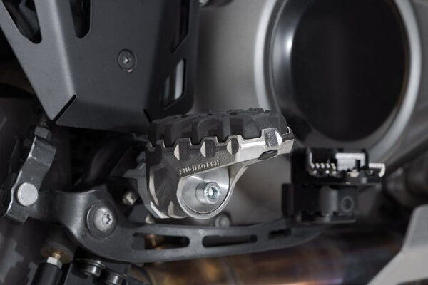 SW-MOTECH / SWモテック EVO footrest kit | FRS.18.112.10000