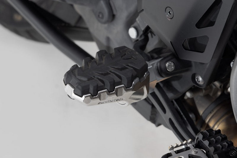 SW-MOTECH / SWモテック EVO footrest kit | FRS.18.112.10001