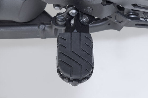 SW MOTECH / SWモテック ION フットレストキット ブラック Ducati Multistrada ムルティストラーダ V4 / V2  DesertX. | FRS.22.011.10201/B