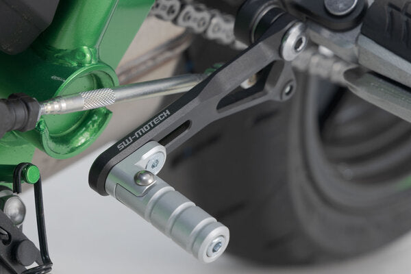 SW-MOTECH / SWモテック Gear lever. Kawasaki  BMW G 310 R (16-20). | FSC.08.261.10002