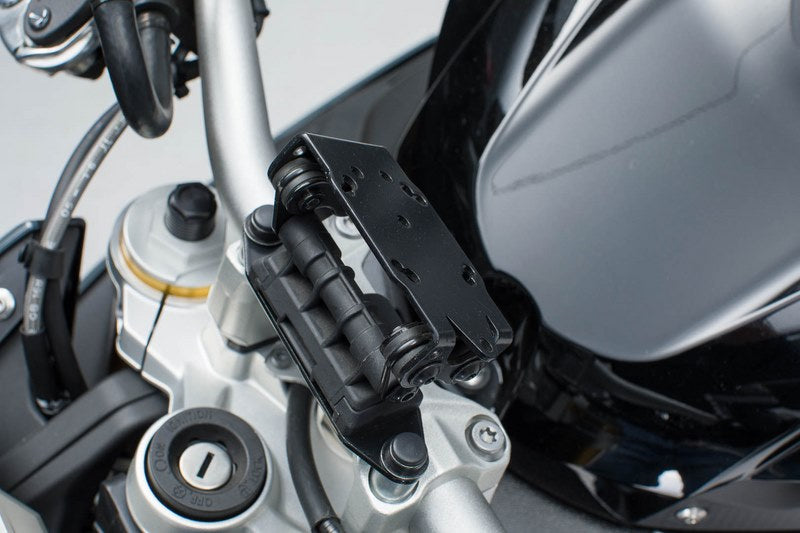 SW-MOTECH / SWモテック QUICK-LOCK（クイックロック） GPS マウント ブラック BMW S 1000 R (14-) / S 1000 XR (15-) | GPS.07.646.11201/B