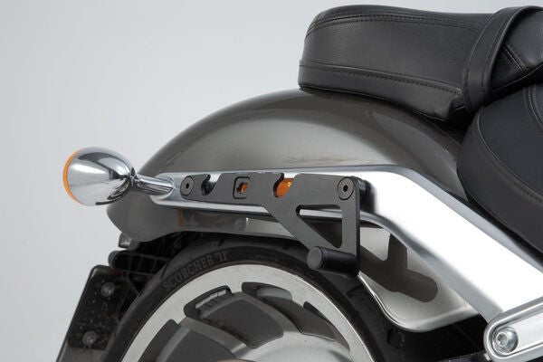 SW-MOTECH / SWモテック SLH サイドキャリア 右側 Harley-Davidson Fat Boy/ S  Breakout/ S (17-). | HTA.18.6