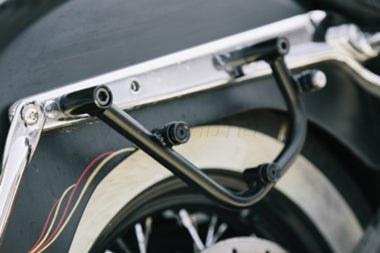 SWモテック / SW-MOTECH レジェンドギア SLC サイドキャリア 左側 Harley Davidson Softail models  LC1/LC2
