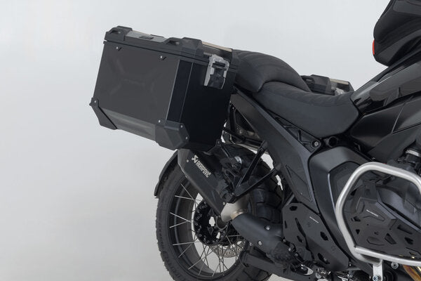SW MOTECH / SWモテック TRAX ADV アルミケースシステム + アクラポビッチサイレンサー ブラック 45/45 l. BMW R 1300 GS (23-). | KFT.07.975.72001/B