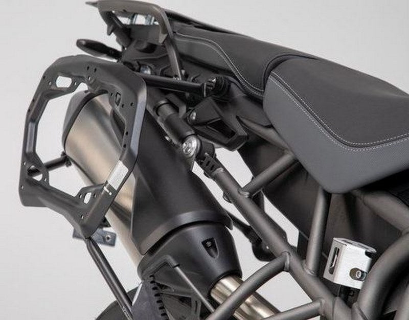 SW-MOTECH AERO ABS side case system 2x25 l. Triumph Tiger 800 models (10-). | KFT.11.748.60100/B