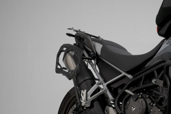 SWモテック / SW-Motech TRAX ADV アルミケース M/S システム シルバー 45/37L. Triumph Tiger 900/GT/Rally/Pro. | KFT.11.953.70002/S